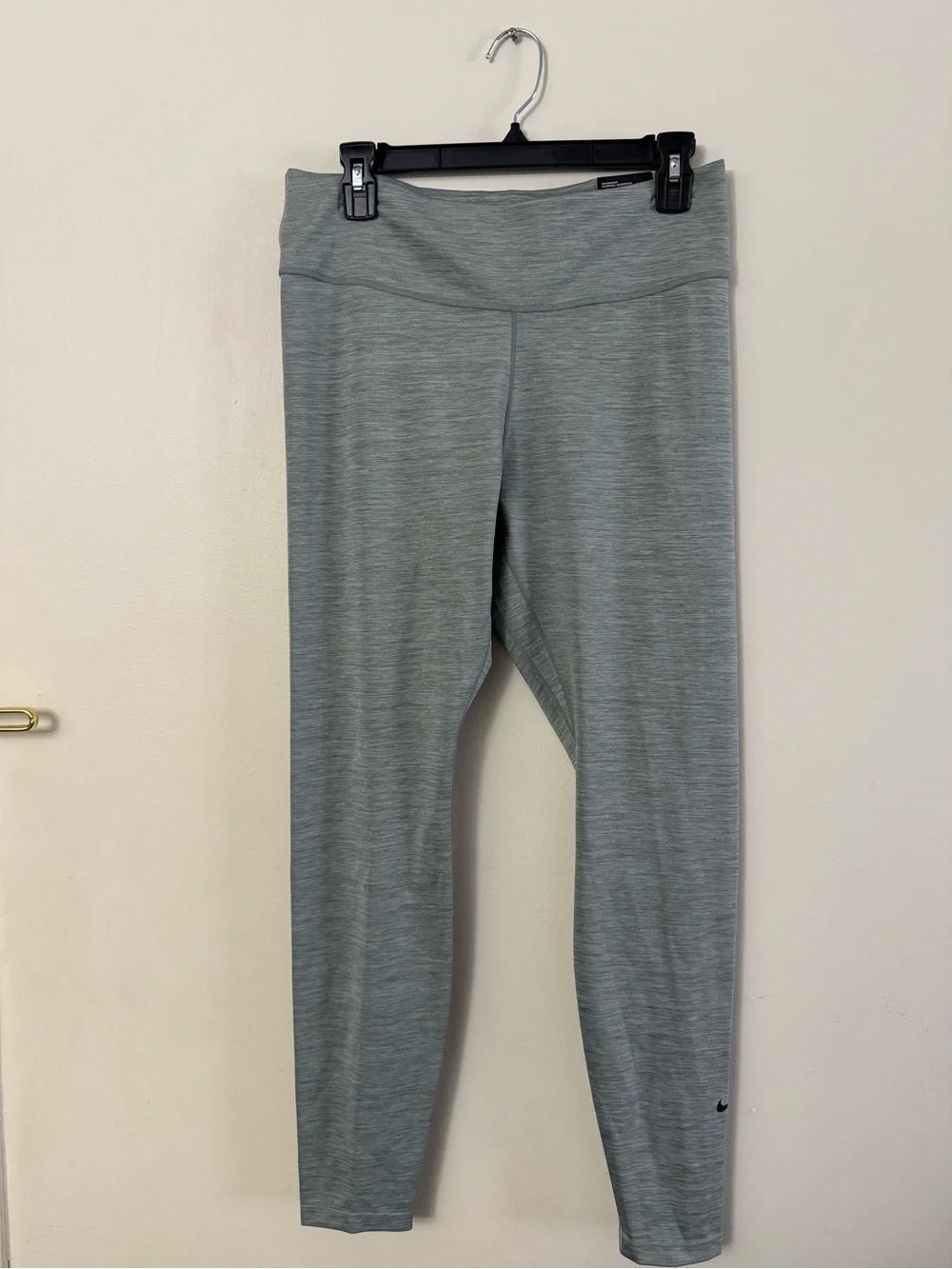 Nike Sage Green Seamless Workout Leggings